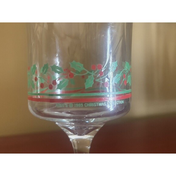 LOT OF 2 ARBY Arby\'s 1985 Christmas Glass Set Holly Berry Stemmed Goblets Drinking Glasses